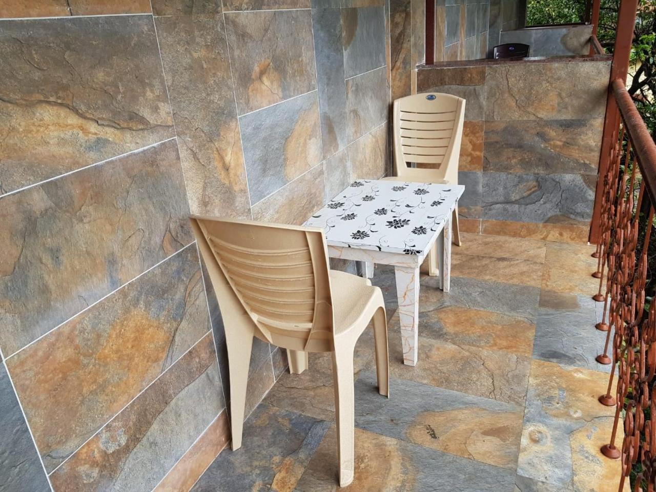 C P Cottage Mahabaleshwar Exterior photo